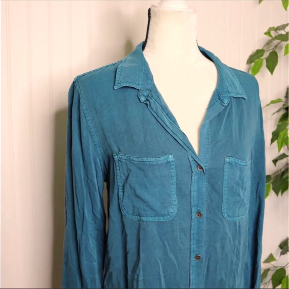 Cute jean top💙